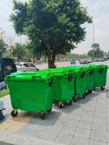 Thùng rác nhựa HDPE 660l 4 bánh xe đẹp      Kíchthước:1250x780x1150mm